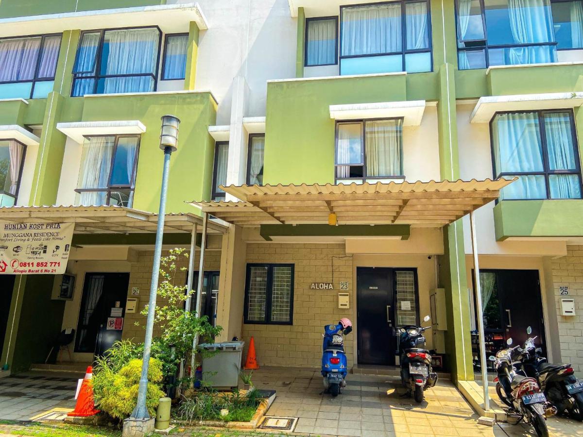 Aloha Guest House - 1 Male Only Tangerang Exterior foto
