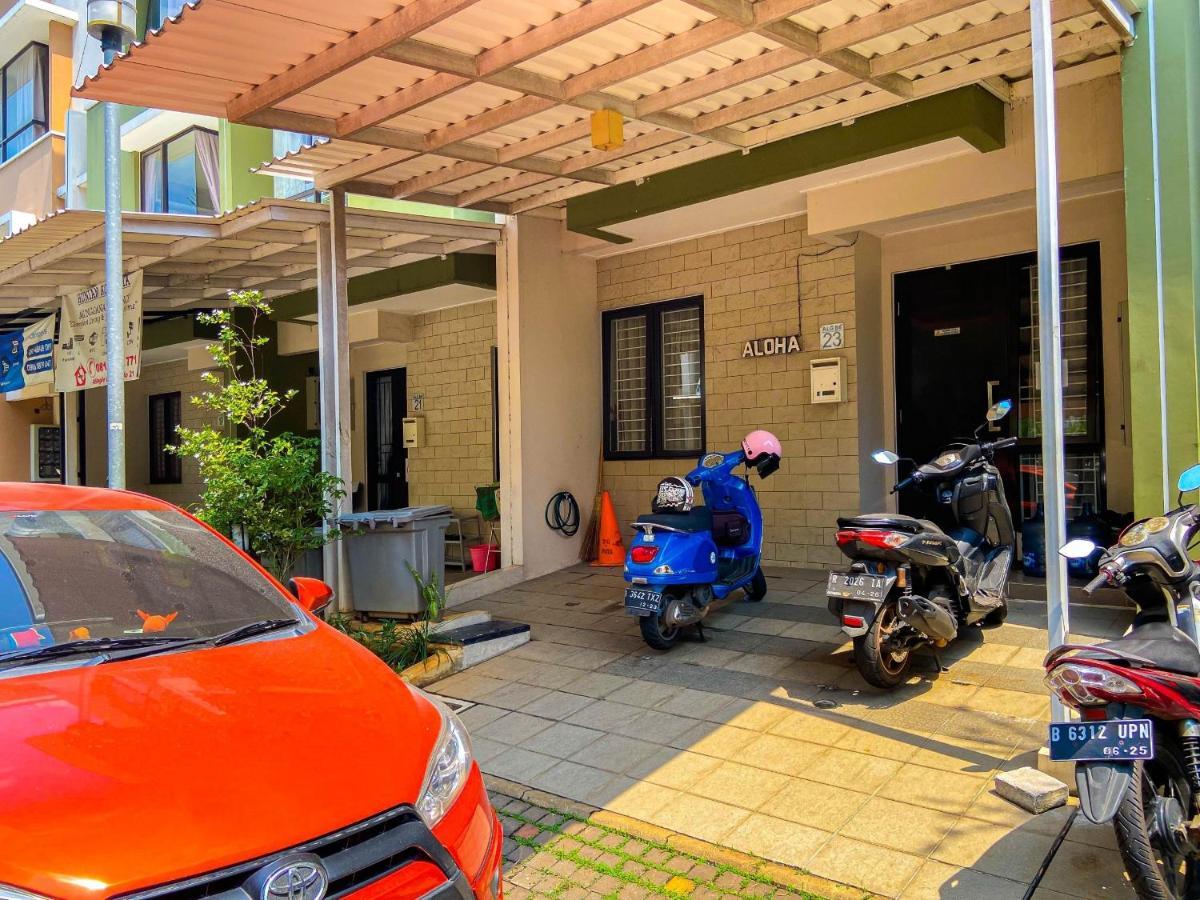 Aloha Guest House - 1 Male Only Tangerang Exterior foto