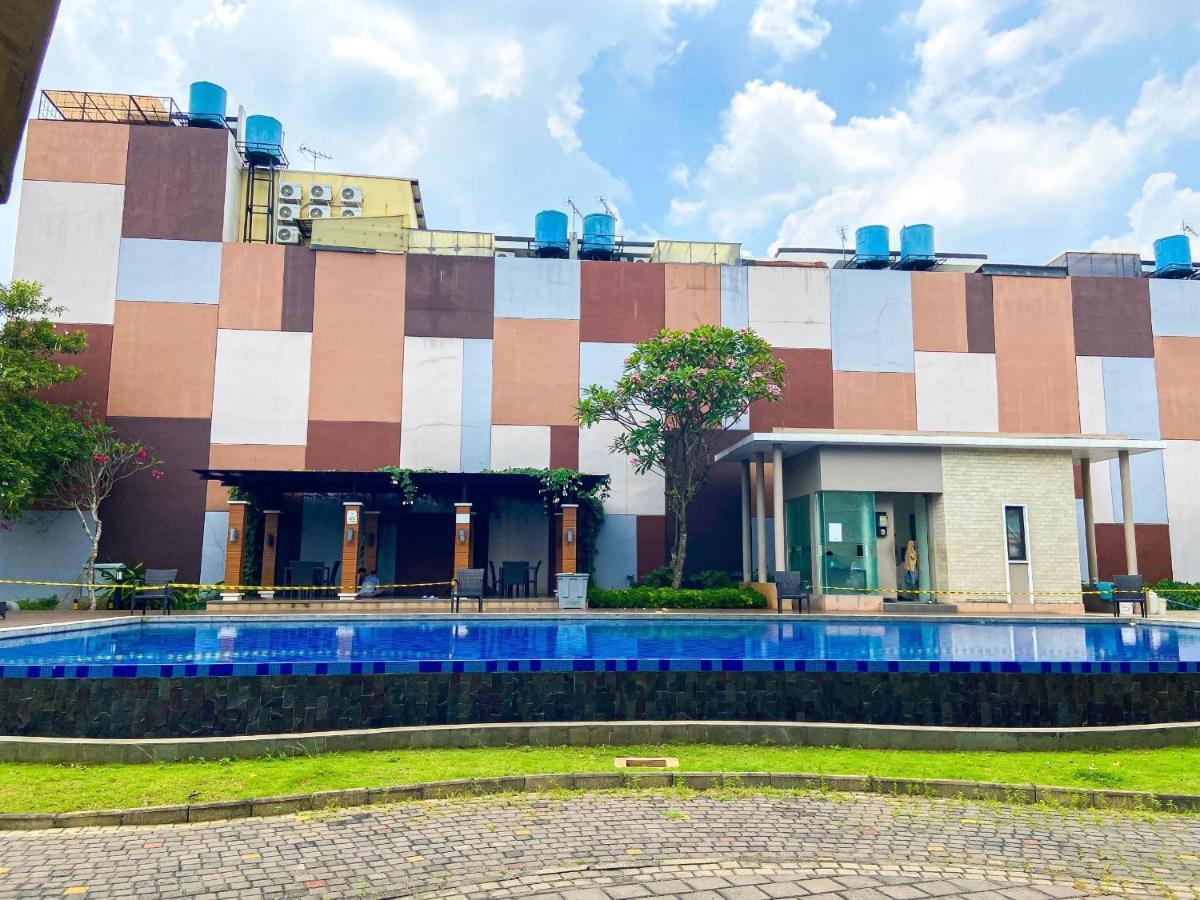 Aloha Guest House - 1 Male Only Tangerang Exterior foto