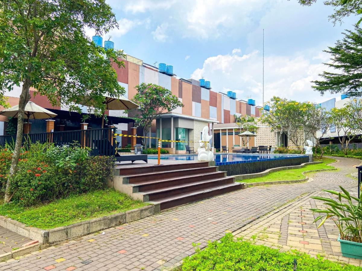Aloha Guest House - 1 Male Only Tangerang Exterior foto
